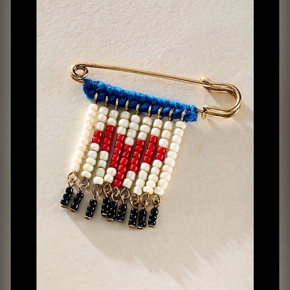 Free People Brooch. NWT.